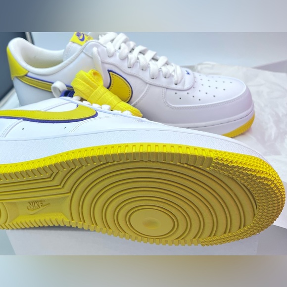 2024
Kobe Bryant x Nike Air Force 1 Low Retro QS 'Lakers Home' - Picture 10 of 13
